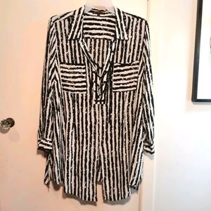 Black and white tunic